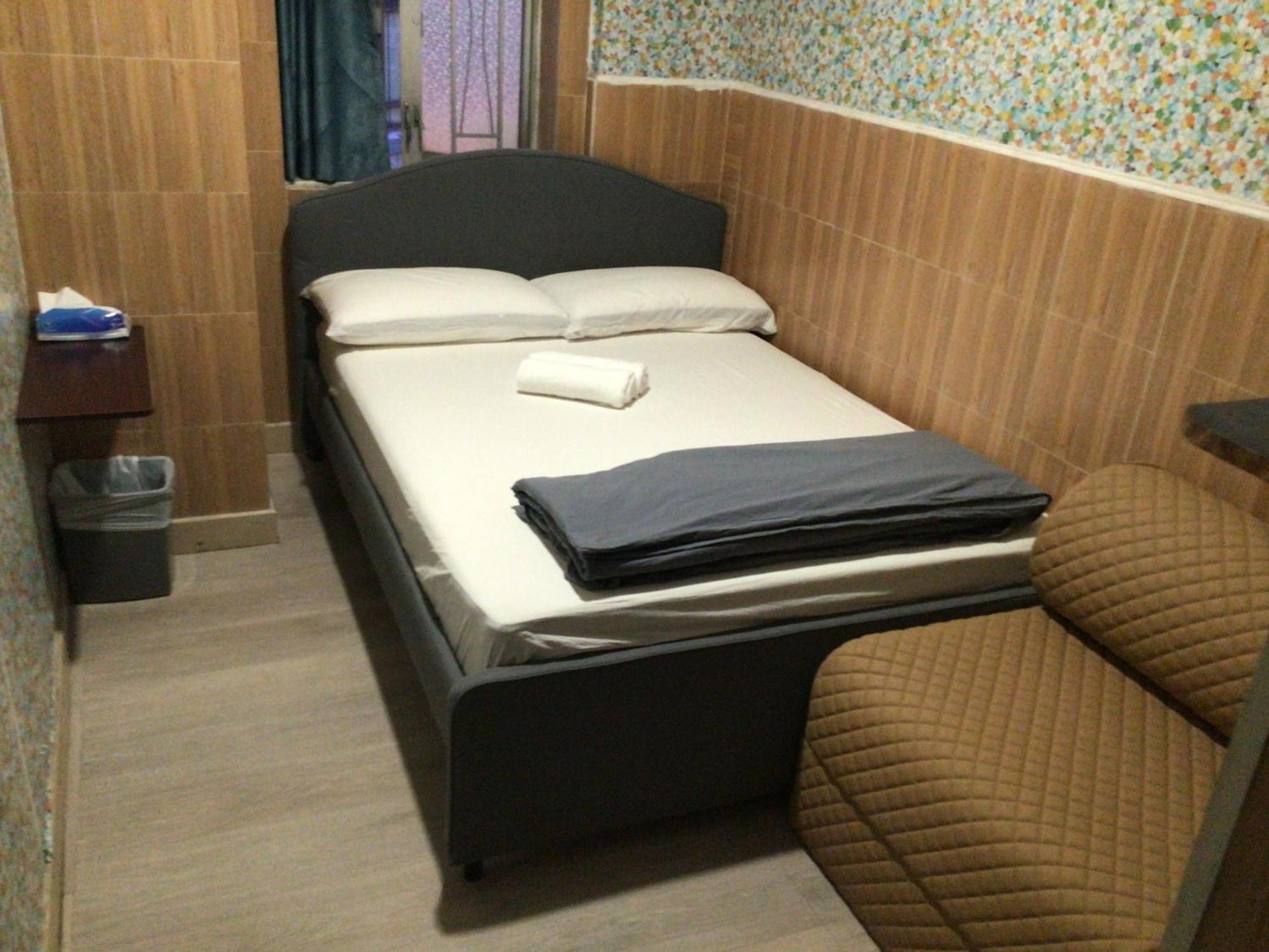 Ajit Guest House Hong Kong Bagian luar foto